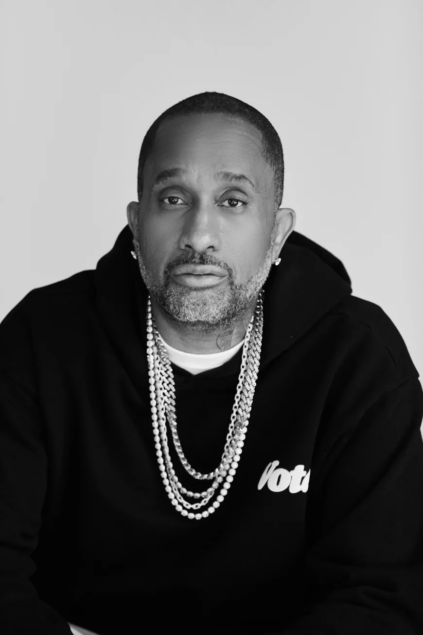 Kenya Barris Net Worth, Relationships, Age/Birthdate & Birthday Facts