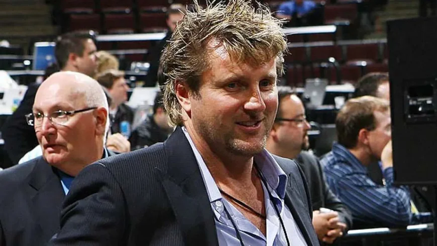 Len Barrie Net Worth, Relationships, Age/Birthdate & Birthday Facts