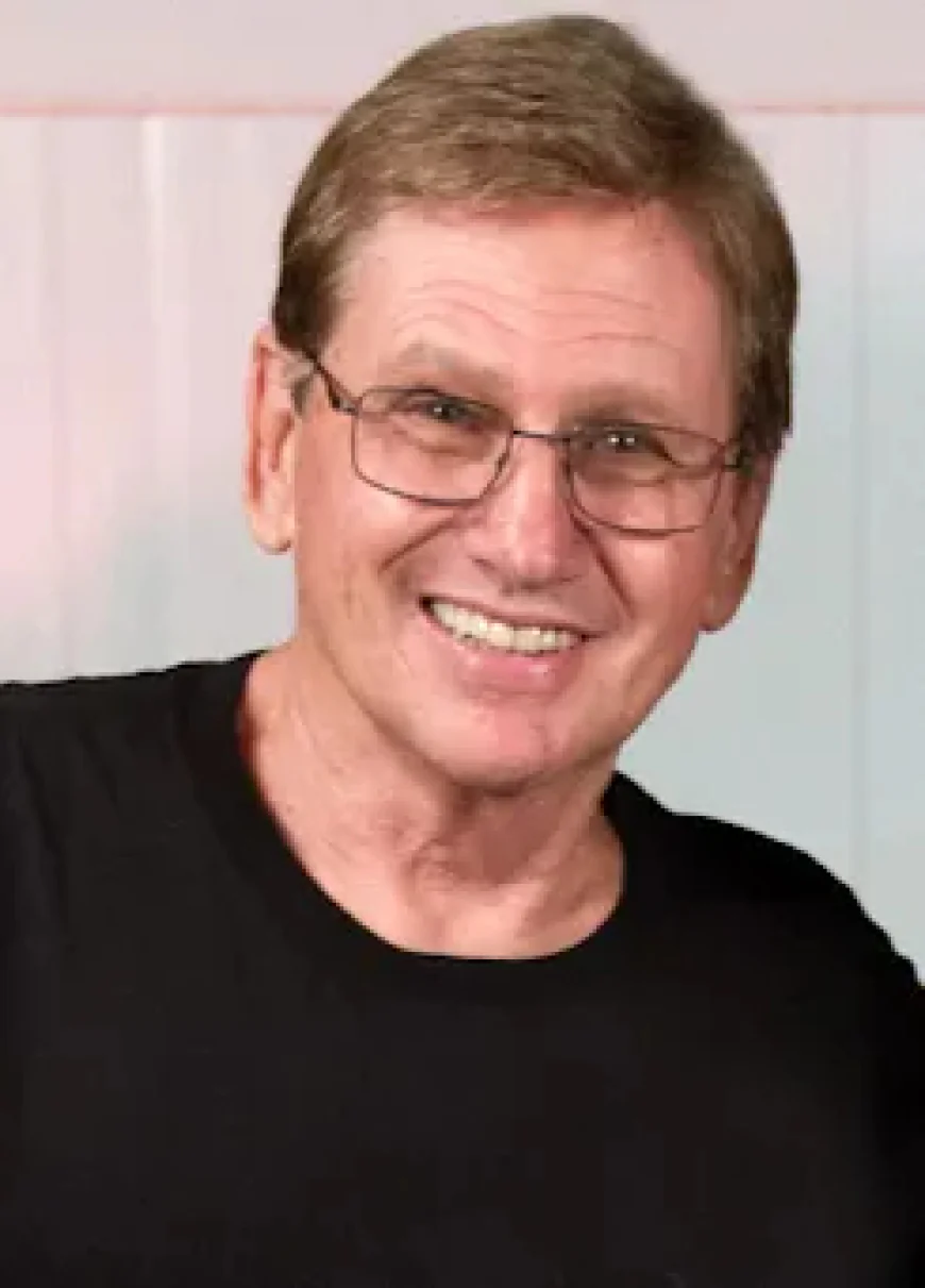 Steve Barri Net Worth, Relationships, Age/Birthdate & Birthday Facts