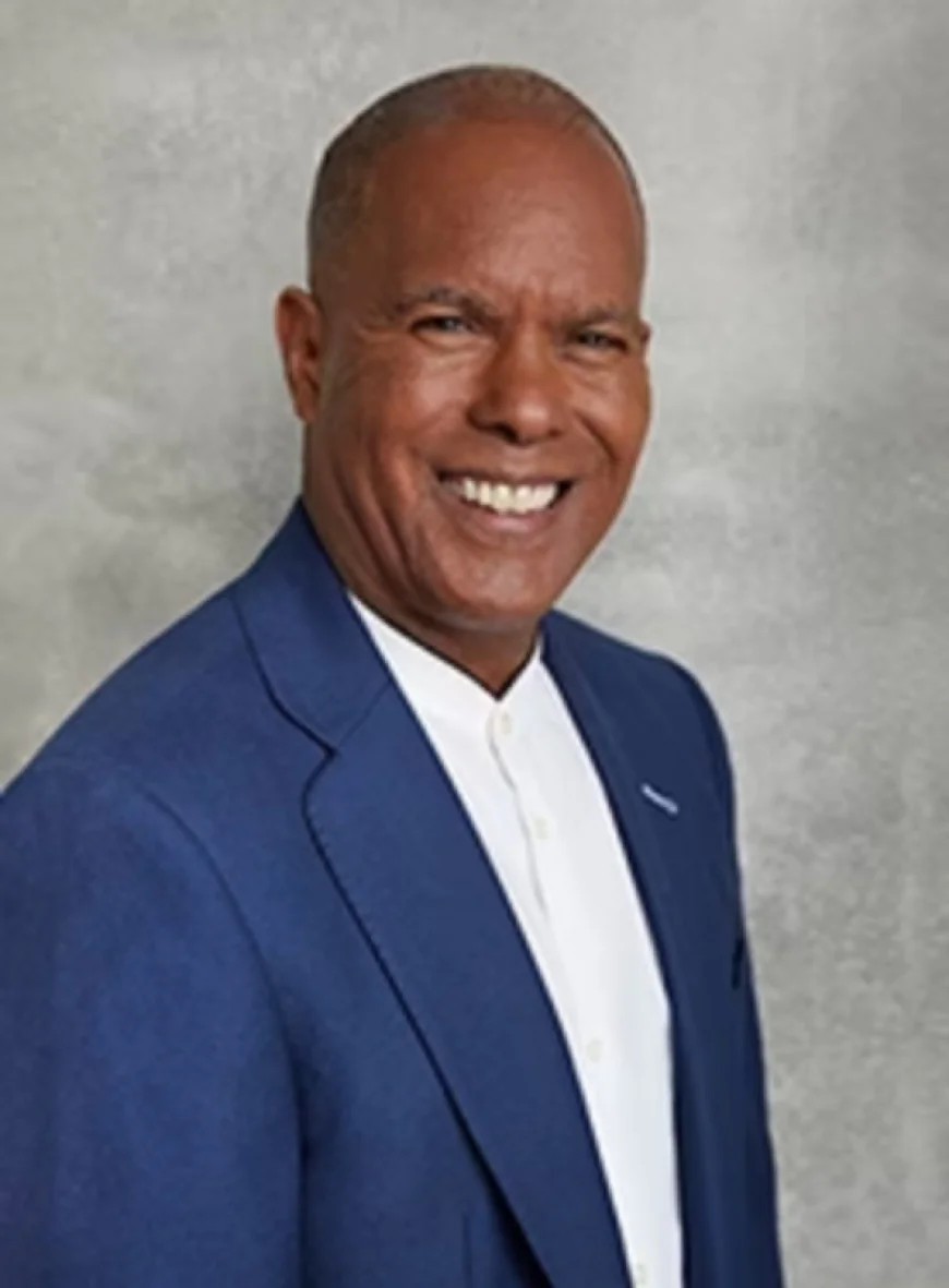 Michael Beckwith Net Worth, Relationships, Age/Birthdate & Birthday Facts