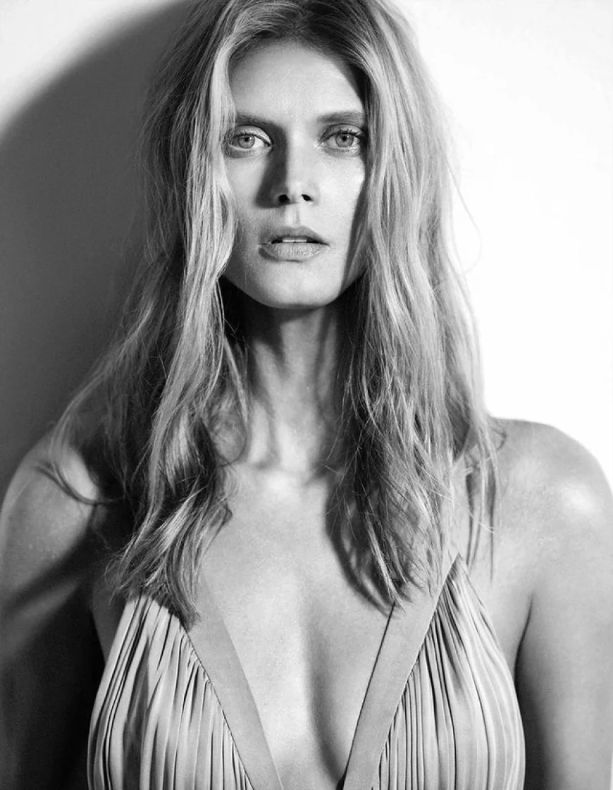 Małgosia Bela Net Worth, Relationships, Age/Birthdate & Birthday Facts