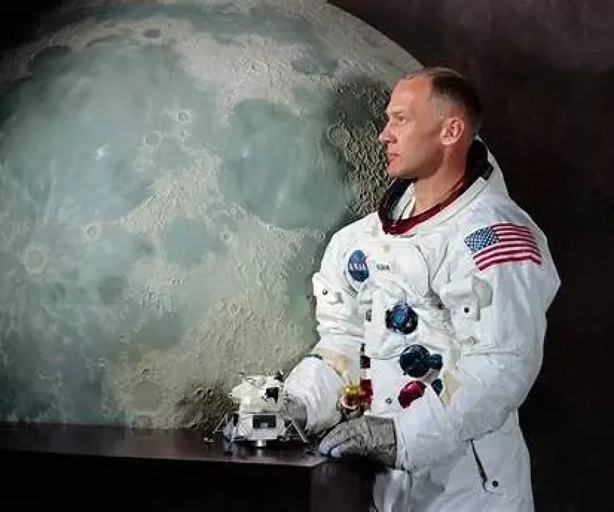 Buzz Aldrin Net Worth, Relationships, Age/Birthdate & Birthday Facts