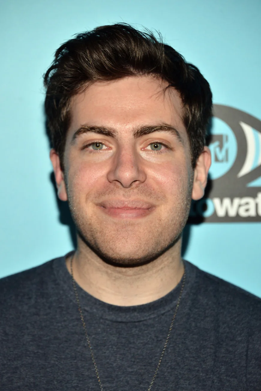 Hoodie Allen Net Worth, Relationships, Age/Birthdate & Birthday Facts
