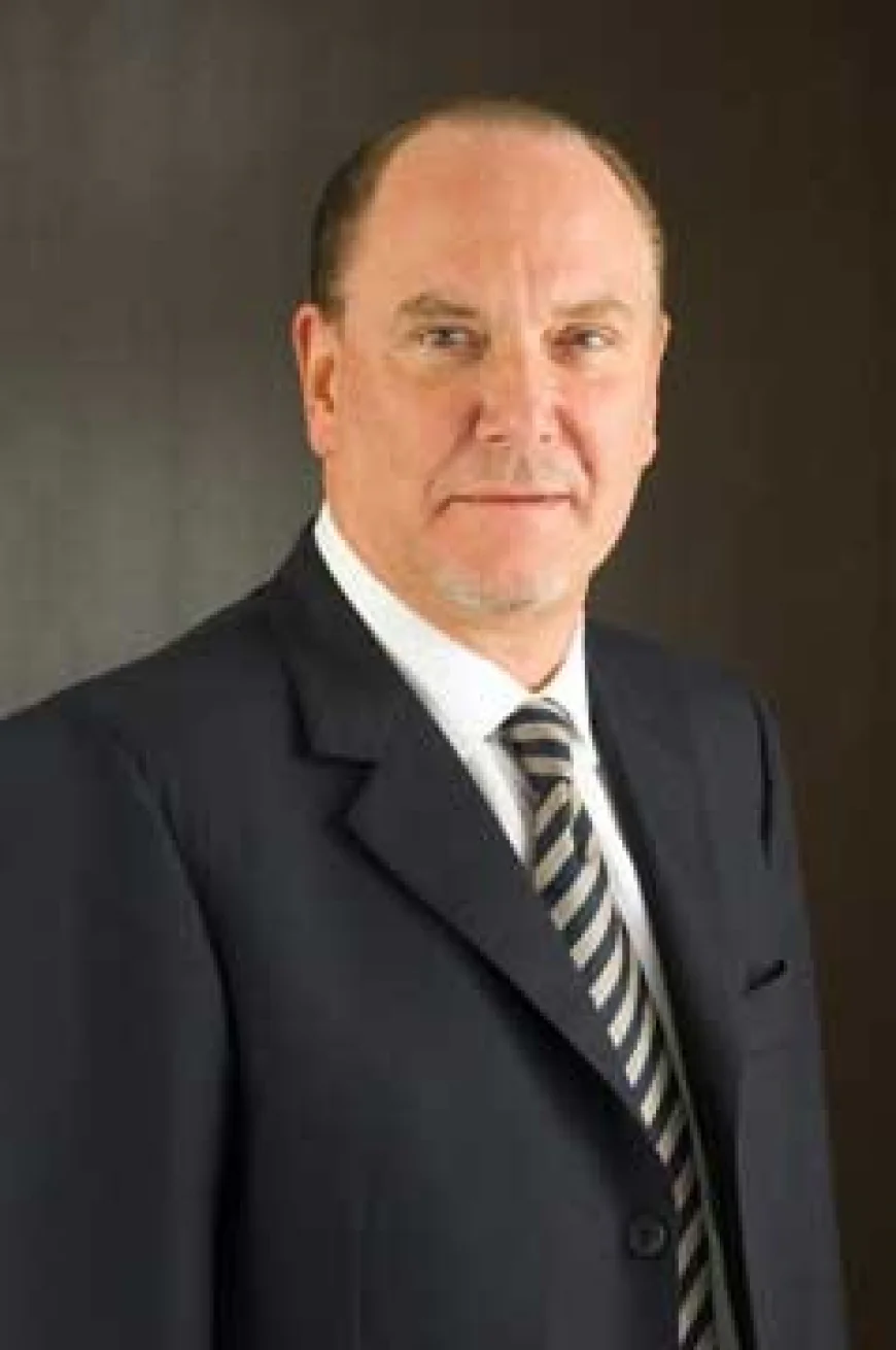 Lee Amaitis Net Worth, Relationships, Age/Birthdate & Birthday Facts