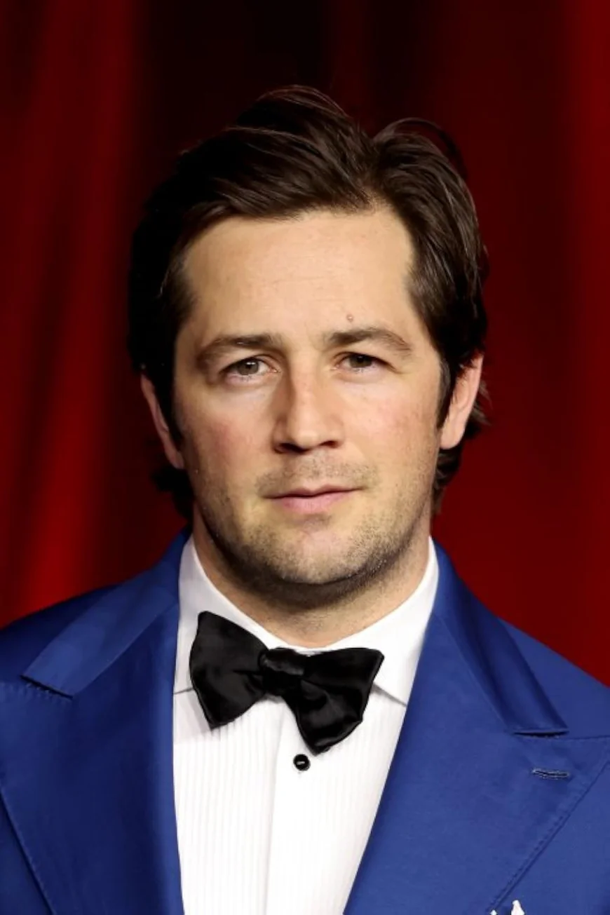 Michael Angarano Net Worth, Relationships, Age/Birthdate & Birthday Facts