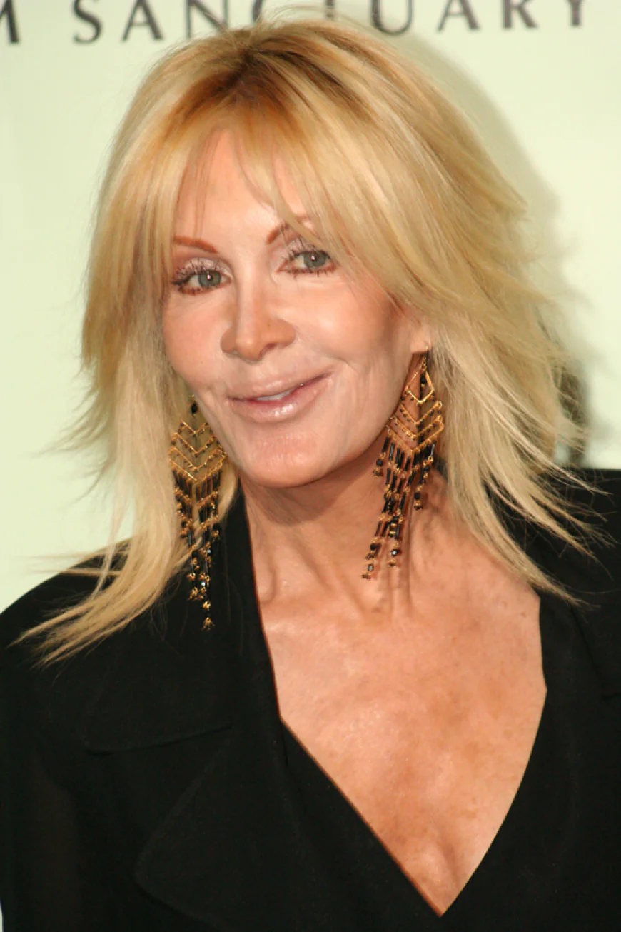 Joan Van Ark Net Worth, Relationships, Age/Birthdate & Birthday Facts