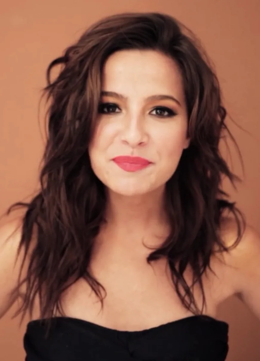 Brenda Asnicar Net Worth, Relationships, Age/Birthdate & Birthday Facts