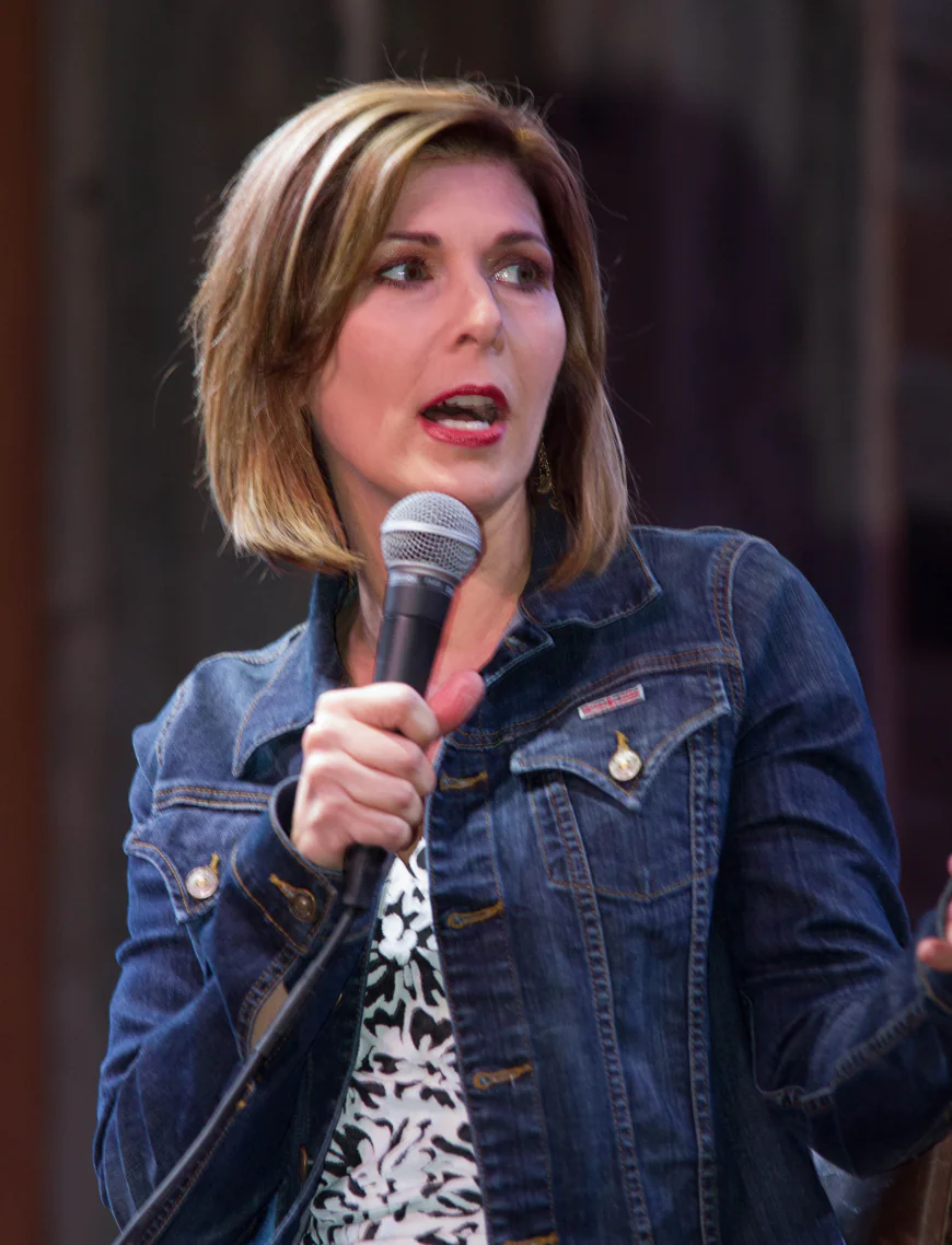 Sharyl Attkisson Net Worth, Relationships, Age/Birthdate & Birthday Facts