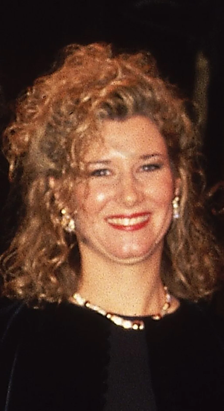 Alison Berns Net Worth, Relationships, Age/Birthdate & Birthday Facts