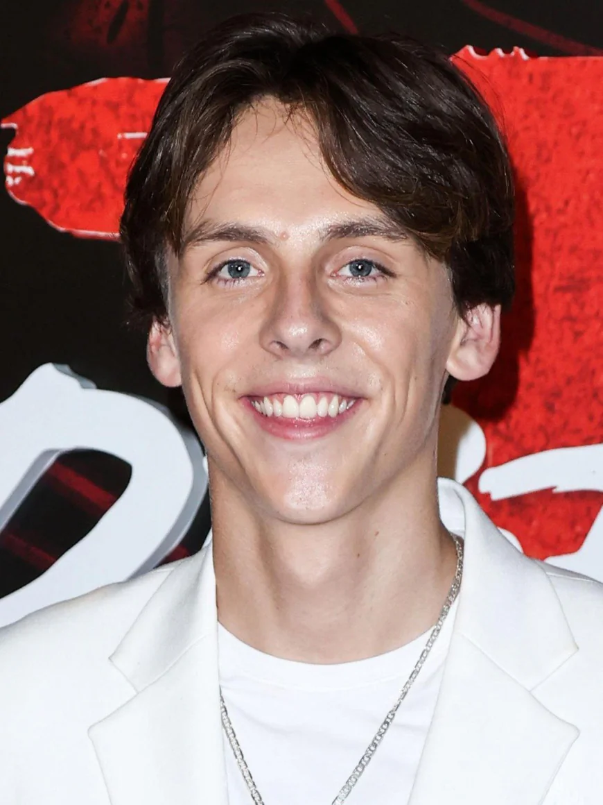 Jacob Bertrand Net Worth, Relationships, Age/Birthdate & Birthday Facts