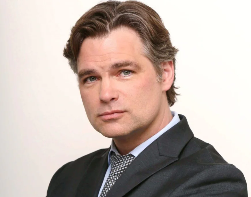 Daniel Cosgrove Net Worth, Relationships, Age/Birthdate & Birthday