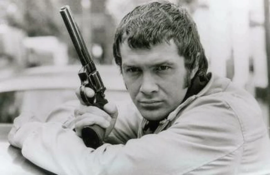Lewis Collins Net Worth, Relationships, Age/Birthdate & Birthday