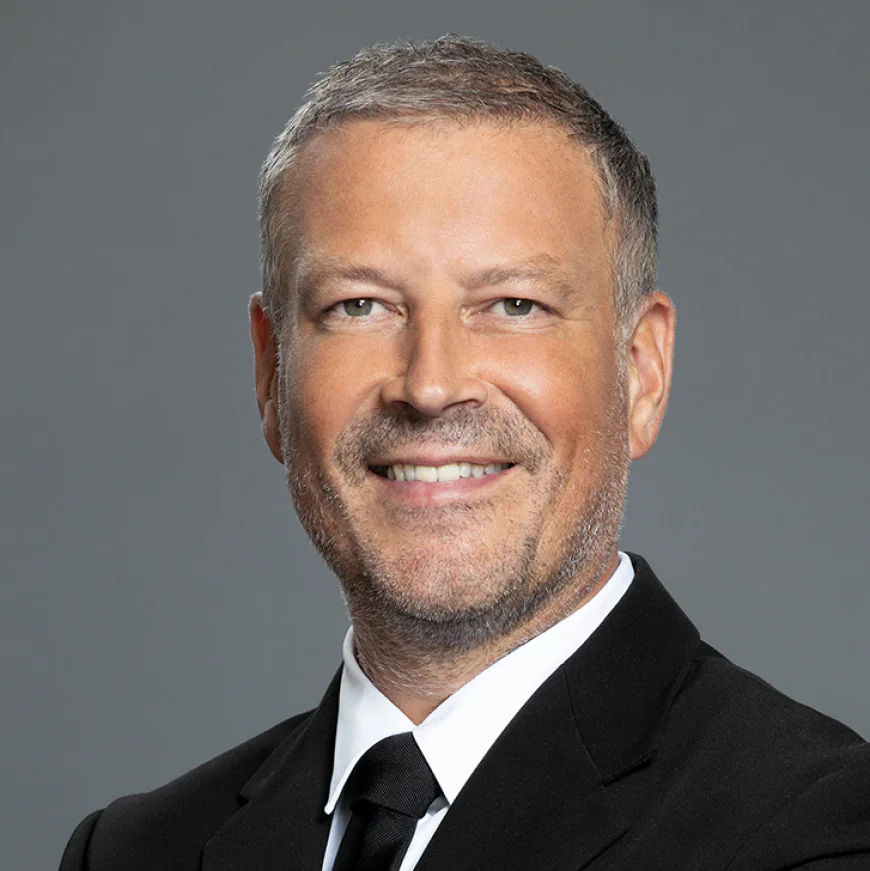 Mike Clattenburg Net Worth, Relationships, Age/Birthdate & Birthday