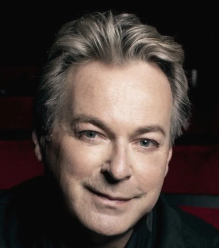 Julian Clary Net Worth, Relationships, Age/Birthdate & Birthday