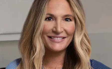 Kate Chastain Net Worth, Relationships, Age/Birthdate & Birthday