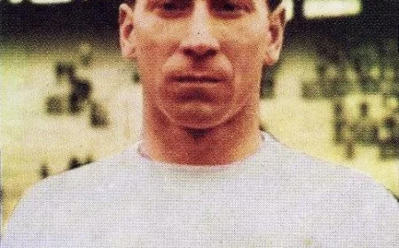 Bobby Charlton Net Worth, Relationships, Age/Birthdate & Birthday