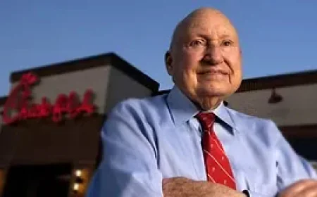 Samuel Truett Cathy Net Worth, Relationships, Age/Birthdate & Birthday
