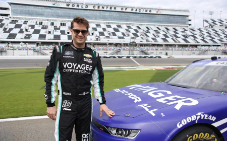 Landon Cassill Net Worth, Relationships, Age/Birthdate & Birthday