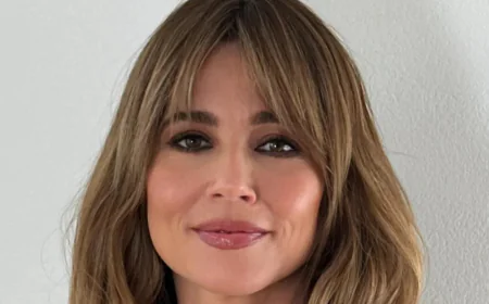 Linda Cardellini Net Worth, Relationships, Age/Birthdate & Birthday