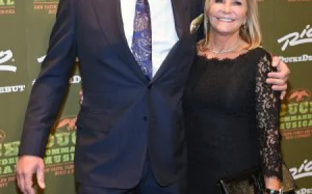 Beth Busbice Net Worth, Relationships, Age/Birthdate & Birthday