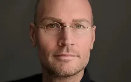 Augusten Burroughs Net Worth, Relationships, Age/Birthdate & Birthday