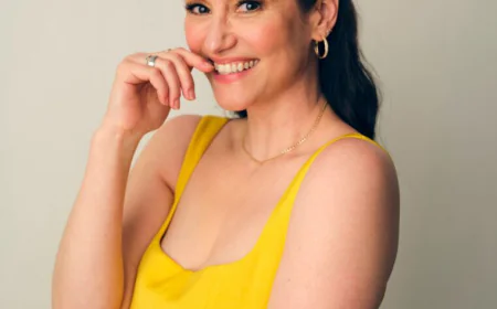 Chyler Leigh Net Worth, Relationships, Age/Birthdate & Birthday Facts