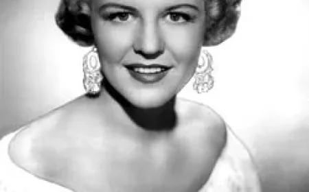 Peggy Lee Net Worth, Relationships, Age/Birthdate & Birthday Facts