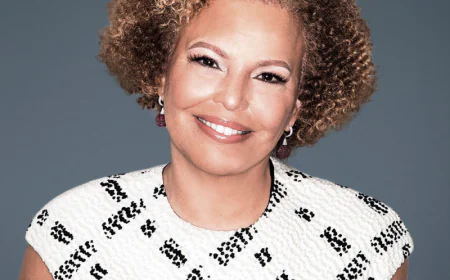 Debra Lee Net Worth, Relationships, Age/Birthdate & Birthday Facts