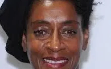 Joie Lee Net Worth, Relationships, Age/Birthdate & Birthday Facts