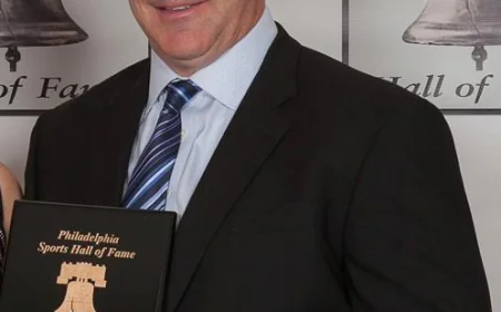 John LeClair Net Worth, Relationships, Age/Birthdate & Birthday Facts