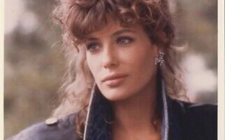 Kelly LeBrock Net Worth, Relationships, Age/Birthdate & Birthday Facts