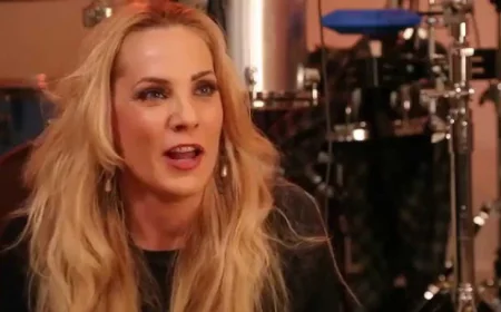 Athena Lee Net Worth, Relationships, Age/Birthdate & Birthday Facts