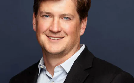 Bill Lawrence Net Worth, Relationships, Age/Birthdate & Birthday Facts