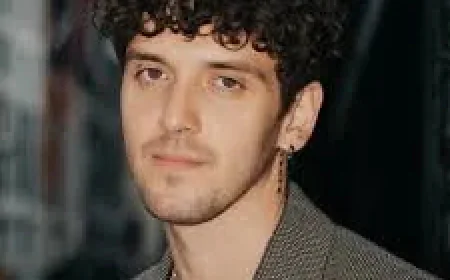 LAUV Net Worth, Relationships, Age/Birthdate & Birthday Facts