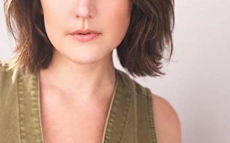 Laura-Leigh Net Worth, Relationships, Age/Birthdate & Birthday Facts