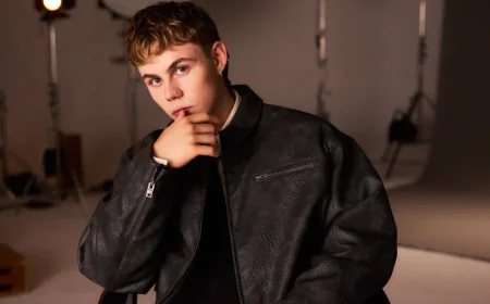 The Kid Laroi Net Worth, Relationships, Age/Birthdate & Birthday Facts