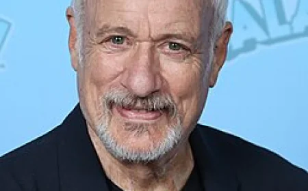 John de Lancie Net Worth, Relationships, Age/Birthdate & Birthday Facts