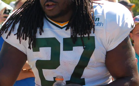 Eddie Lacy Net Worth, Relationships, Age/Birthdate & Birthday Facts