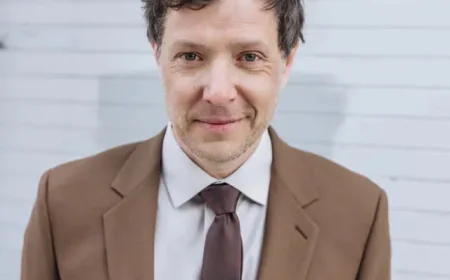 Damian Kulash Net Worth, Relationships, Age/Birthdate & Birthday Facts