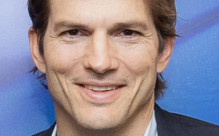 Ashton Kutcher Net Worth, Relationships, Age/Birthdate & Birthday Facts