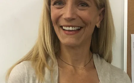 Harley Jane Kozak Net Worth, Relationships, Age/Birthdate & Birthday Facts