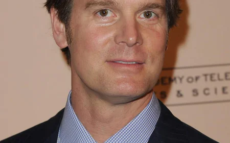 Peter Krause Net Worth, Relationships, Age/Birthdate & Birthday Facts
