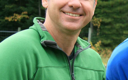 Chris Kratt Net Worth, Relationships, Age/Birthdate & Birthday Facts