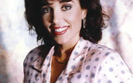 Stepfanie Kramer Net Worth, Relationships, Age/Birthdate & Birthday Facts