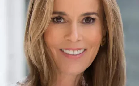 Julia Flesher Koch Net Worth, Relationships, Age/Birthdate & Birthday Facts