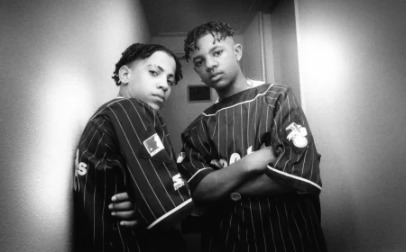 Chris Kelly Net Worth, Relationships, Age/Birthdate & Birthday Facts