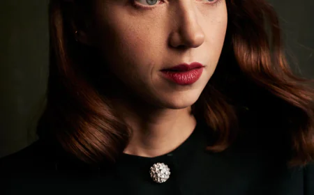 Zoe Kazan Net Worth, Relationships, Age/Birthdate & Birthday Facts