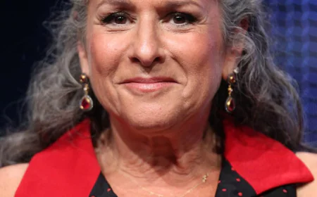 Marta Kauffman Net Worth, Relationships, Age/Birthdate & Birthday Facts
