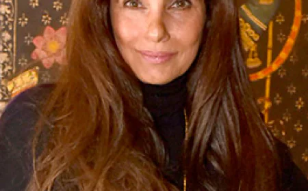 Dimple Kapadia Net Worth, Relationships, Age/Birthdate & Birthday Facts