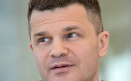 Dmitry Kamenshchik Net Worth, Relationships, Age/Birthdate & Birthday Facts